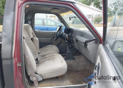 1990 Ford Ranger from USA, damaged, VIN 1FTCR10T4LPB19572